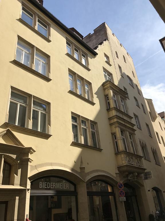 Апарт отель Palazzo Am Dom Регенсбург Экстерьер фото